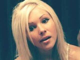 Erotikus videocsevegés karolinaxx