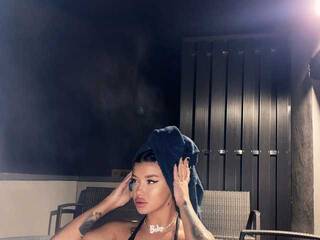 Erotikus videocsevegés kassykass