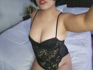 Erotikus videocsevegés KateInara