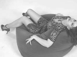 Erotikus videocsevegés katesunny