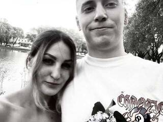 Erotikus videocsevegés KateVad