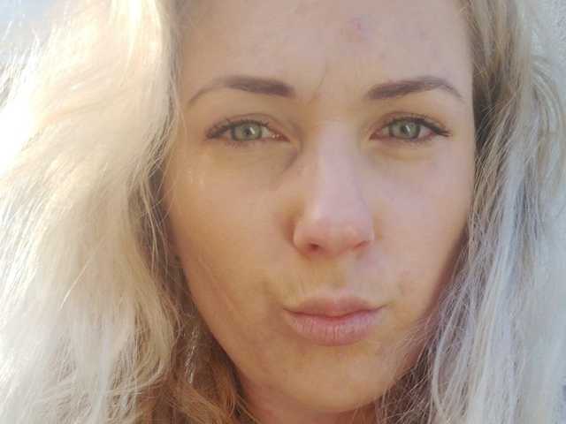 A profil fényképe Katina