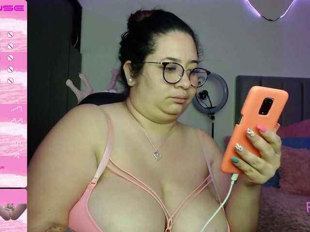 Sugárzási képernyőképek katrina-boobs