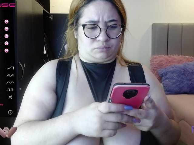 Sugárzási képernyőképek katrina-boobs