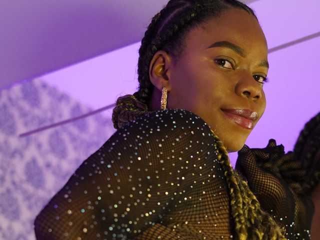 A profil fényképe Katrina-London