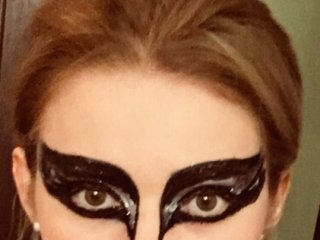 A profil fényképe KATIOIIIA