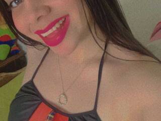 Erotikus videocsevegés KattaleyaF