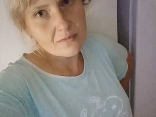 Erotikus videocsevegés KattePulim