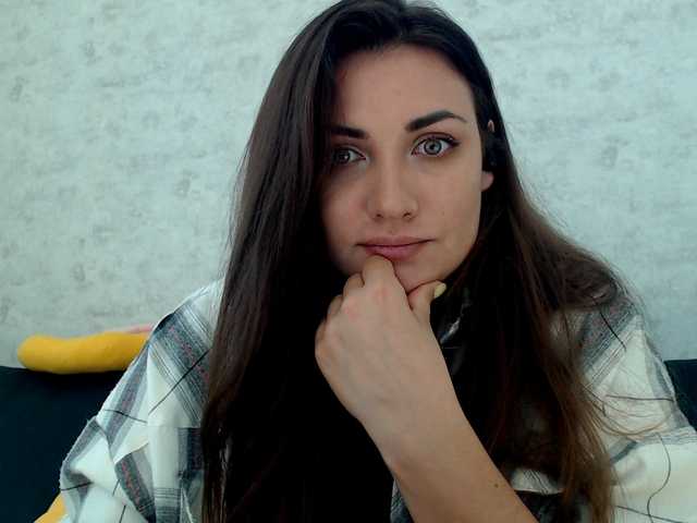Fényképek KattyCandy Welcome to my room, in public we can just chat, pm-10 tk, open cam - 40 tk, and my name is Maria) @total @sofar @remain goal of day