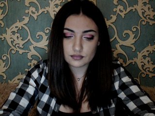 Fényképek KattyCandy Welcome to my room, in public we can just chat, pm-10 tk, open cam - 40 tk, and my name is Maria) and i not collected friends 2500 420 2080 goal of day