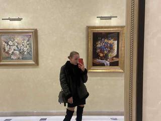 Erotikus videocsevegés Kay-Lally