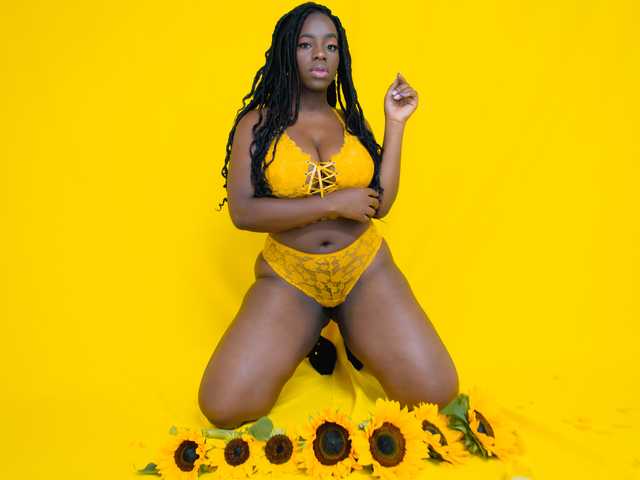 A profil fényképe KayaBrown