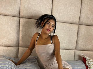 Erotikus videocsevegés Kayra-Rodriguez