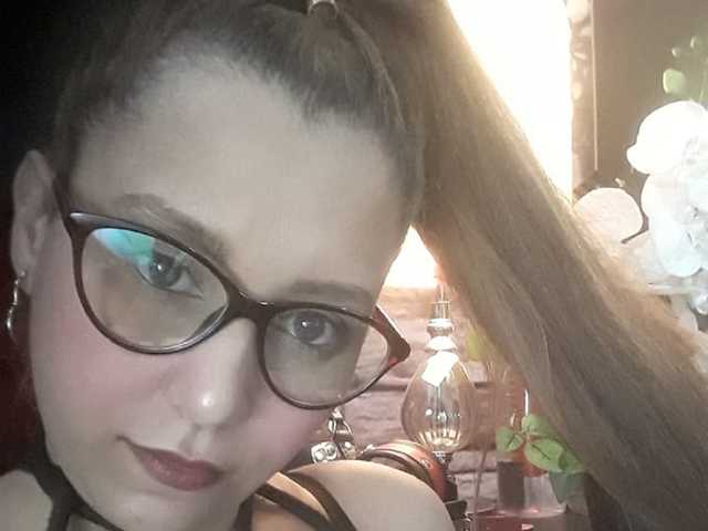 A profil fényképe keilaFETISH