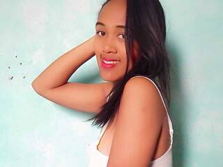 Erotikus videocsevegés Keirah