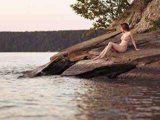 Erotikus videocsevegés Kelly-Monaco