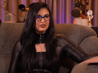 Erotikus videocsevegés KellyKent