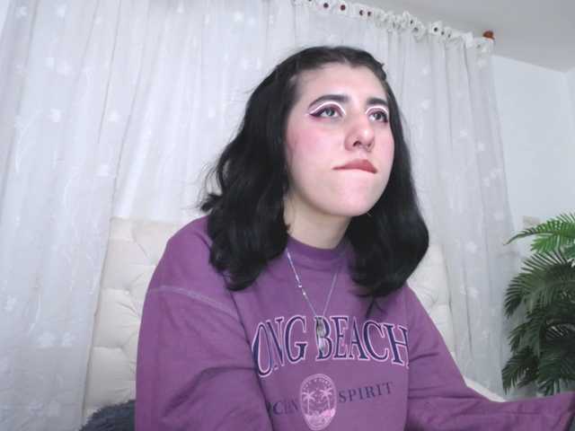 Fényképek kendall09- Welcome to my rooms I am a girl who likes to give a great show squirt stay and enjoy goal big squirt 2000 702