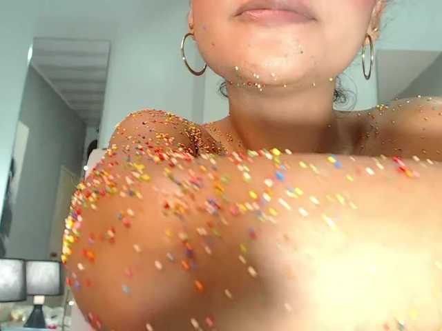 Fényképek kendallanders wellcome guys,who wants to try some of this delicious candy? fuck hard this candy at goal @599// #sexy #fingering #candy #amateur #latina [499 tokens remaining] [none]599