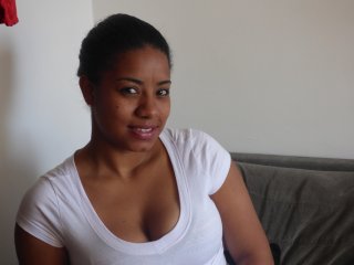 A profil fényképe kendrabigass