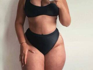 Erotikus videocsevegés Kessy01