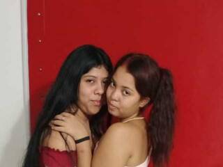 Erotikus videocsevegés Keyandnaty