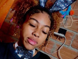 Erotikus videocsevegés KhloeVega