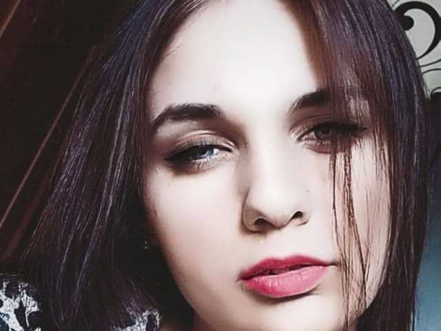 A profil fényképe kileyfoxx