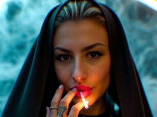 Erotikus videocsevegés KillerWitch
