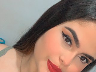 Erotikus videocsevegés Kim-Mcgill