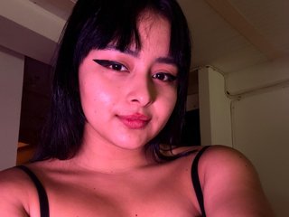 Erotikus videocsevegés Kiim_