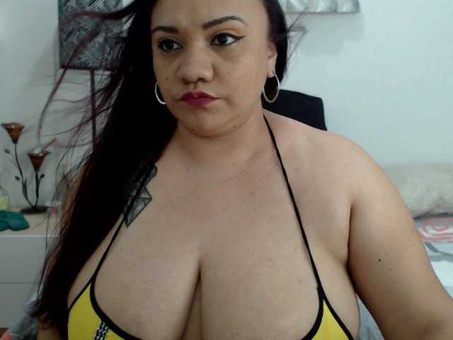 Fényképek KimyStone I can't get enough @GOAL: Squirt Show + Pussy Play / Any Flash 80 tokens/ Offert WSP 300 tkns #latin #bbw #bigboobs #c2c #lovense #milf #bigass #cumshow