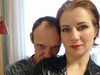Erotikus videocsevegés Love_is_life_2025