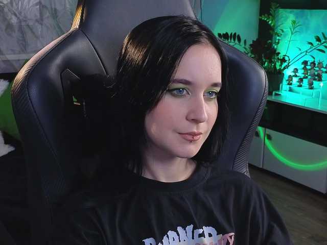 Sugárzási képernyőképek Kira_Li_Lime