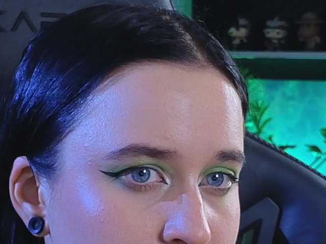 Sugárzási képernyőképek Kira_Li_Lime