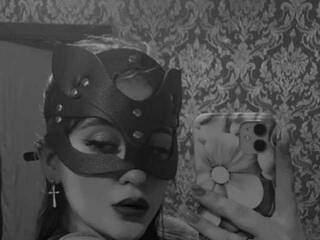 Erotikus videocsevegés Kiss-of-death