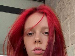 Erotikus videocsevegés Kitness-sky