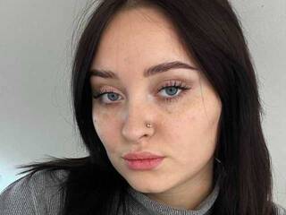 Erotikus videocsevegés KittiTy