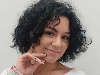 Erotikus videocsevegés KittyCol