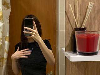 Erotikus videocsevegés Kittymb