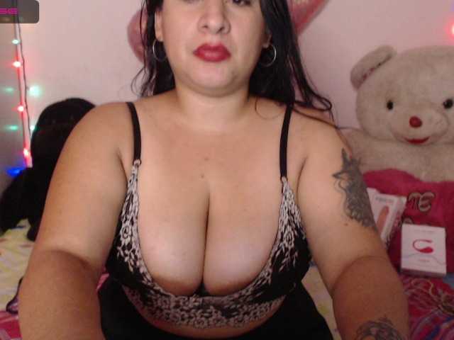 Fényképek kiutboobs TITS BOUNCE TODAY....tits flash 50 tips - nude 120 tips - suck dildo 100 tips - finguering 160. BIG SQUIRT 400, toy ass 1000