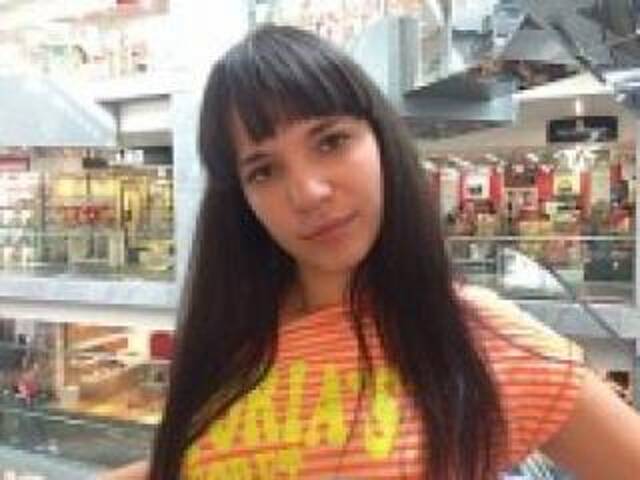 A profil fényképe kourtney