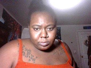 Erotikus videocsevegés KreamGoddess777