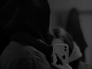 Erotikus videocsevegés kriisss-1
