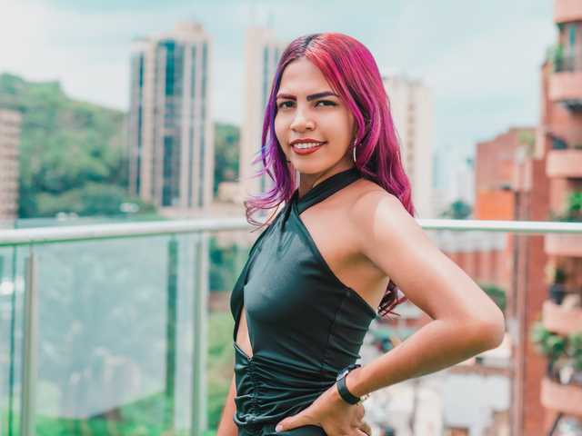 A profil fényképe KristalWhites