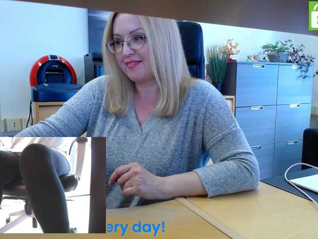 Fényképek KristinaKesh At the REAL office! @total To masturbate and cum, left to collect @remain Privats welcome!!! 151 tok before pvt! Tips only in public chat matter:) Lush reactiong from 3 tok.