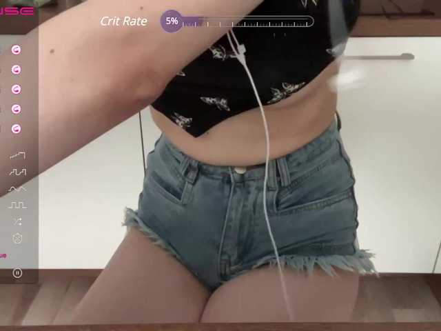 Fényképek Meowlittlebaby #lovense in me. Showing boobs for every follow. Only #free shows. Let’s make 700 followers today