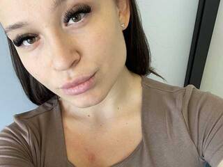 Erotikus videocsevegés kristinkasiii