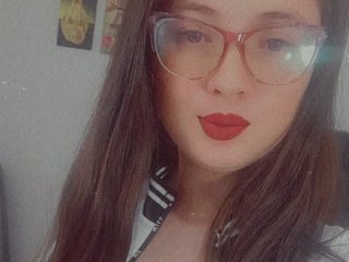 Erotikus videocsevegés KrystalAdams