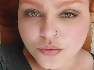 Erotikus videocsevegés Kylemorgan